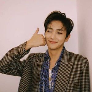 Meet your Posher, Hailli